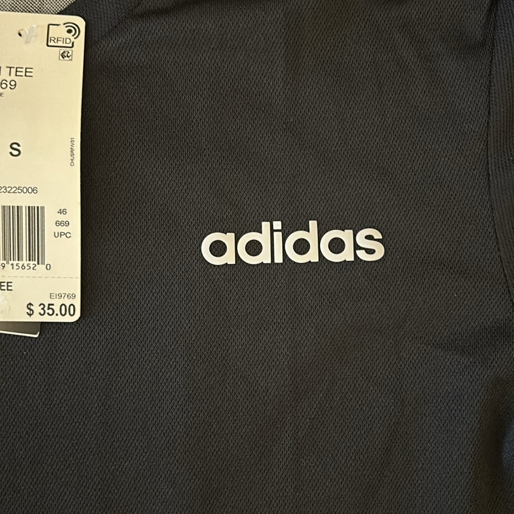 Adidas Teeshirt - Picture 3 of 7